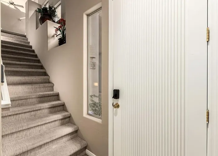 Hébergement de vacances 3br With Heated Pool, Spa, Gym And Grill Access *