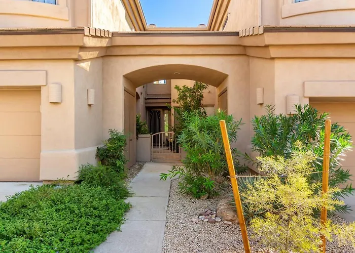 3br With Heated Pool, Spa, Gym And Grill Access Scottsdale