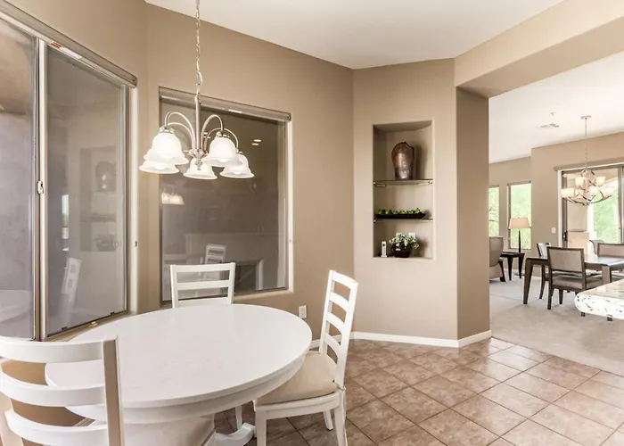 3br With Heated Pool, Spa, Gym And Grill Access