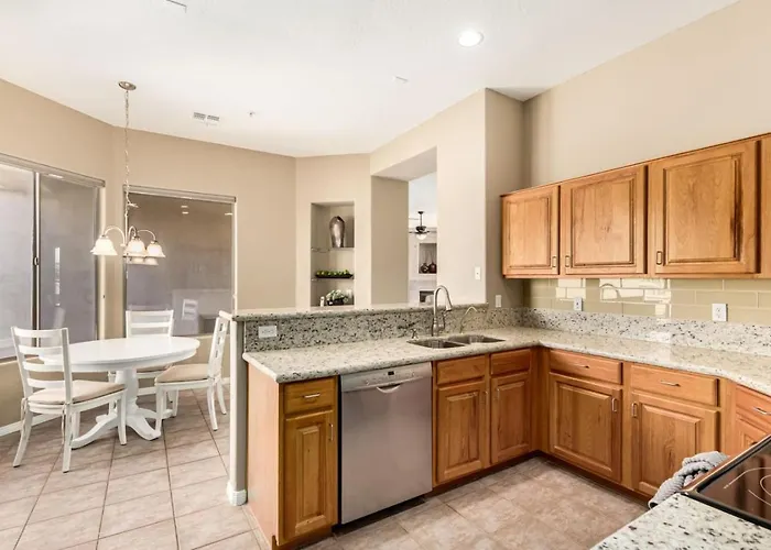 3br With Heated Pool, Spa, Gym And Grill Access