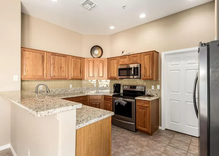3br With Heated Pool, Spa, Gym And Grill Access Scottsdale
