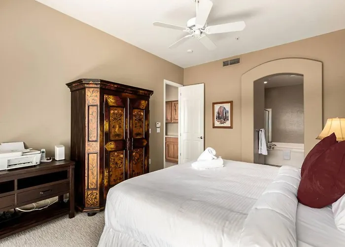 3br With Heated Pool, Spa, Gym And Grill Access Scottsdale